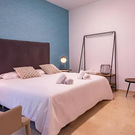 Malaga Central Suites