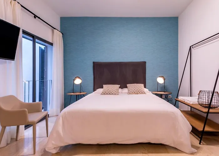 Malaga Central Suites *